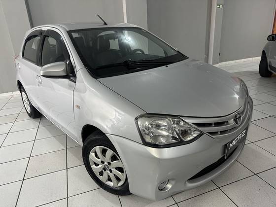 TOYOTA ETIOS 1.3 XS 16V FLEX 4P MANUAL